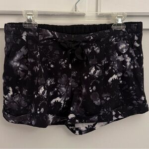 Lululemon Athletica Black Gray and White Shorts